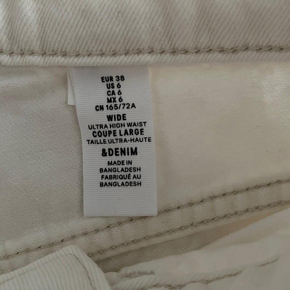 H&M High Waisted White Jeans - Picture 6 of 6